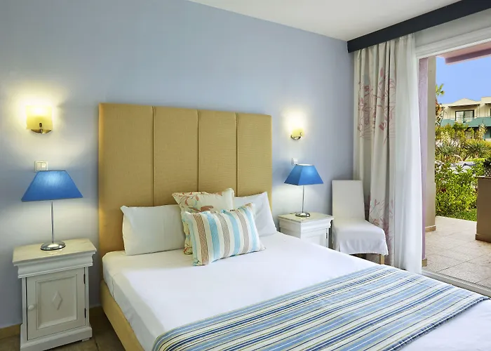 Semesteranläggning (resort) Ilio Mare 5*